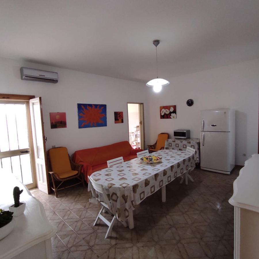 Casa Vacanze Sonia Torre Lapillo Exterior foto