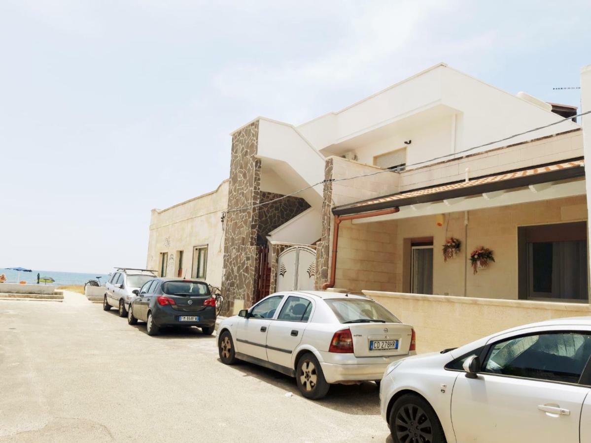Casa Vacanze Sonia Torre Lapillo Exterior foto